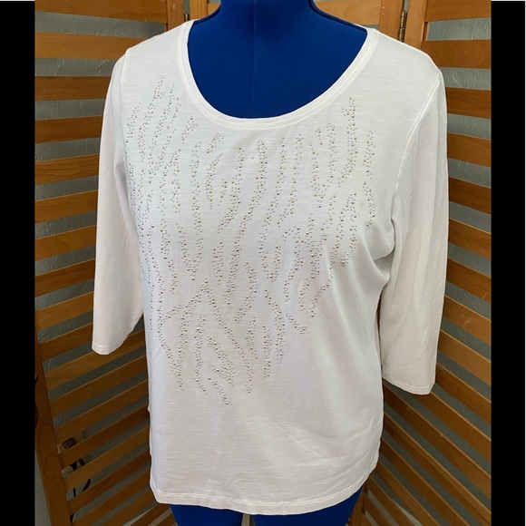 💥💥 Chico’s zenergy white silver top sz 2 - Picture 2 of 5
